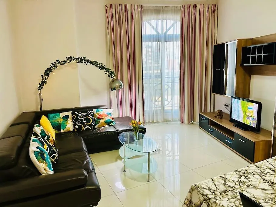 Apartment Seaside Spinola Apt In St Julians, Queen Beds Saint Julian's