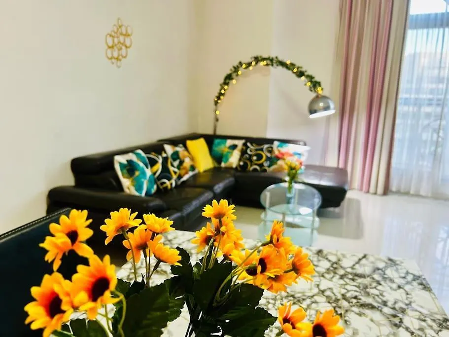 Seaside Spinola Apt In St Julians, Queen Beds سانت جوليان 0*,