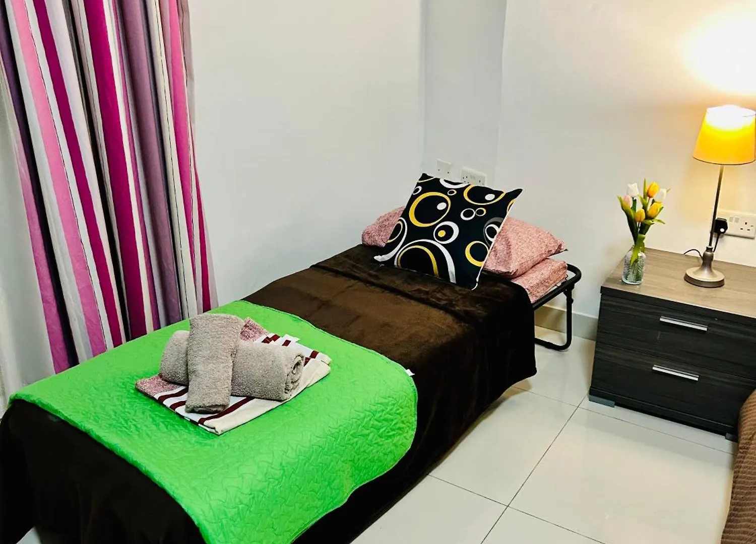 Apartment Seaside Spinola Apt In St Julians, Queen Beds Saint Julian's